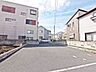 外観：前面道路含む現地写真 