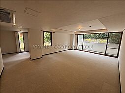 西原パーク・マンション 4階4LDKのリビング/ダイニング
