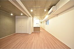 東京メトロ千代田線 代々木上原駅 徒歩9分の賃貸マンション 1階2LDKのリビング/ダイニング