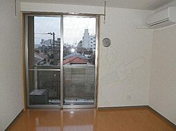 ゼルコバハイツ 1階1Kのリビング/ダイニング