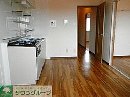 メゾン・フラワーヒル 303 3階2DKのリビング/ダイニング