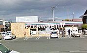 セブンイレブン岡山西大寺中野店 665m