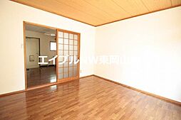 グリンベルIV 2階1DKのリビング/ダイニング