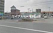 ファミリーマート岡山国富店 389m