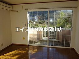 ニュークレストールビゼン 1階2DKのリビング/ダイニング