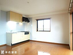 グリーングラスN 311 3階1LDKのリビング/ダイニング