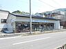 周辺：施設名: ローソン山科小山南溝町店現地からの距離: 381m