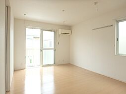 ロイヤル川木谷 C 2階1LDKのリビング/ダイニング