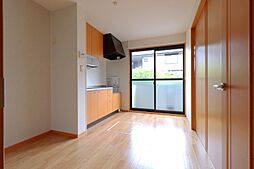 フラワーレジデンスJUN C 1階2DKのリビング/ダイニング