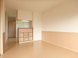 アロンディール B 2階2LDKのリビング/ダイニング