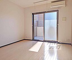 Ａ−ｍｏｎ醍醐 503 5階1Kのリビング/ダイニング