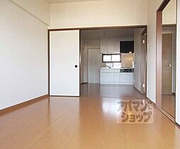 京都地下鉄東西線 椥辻駅 徒歩17分の賃貸マンション 4階2DKのリビング/ダイニング