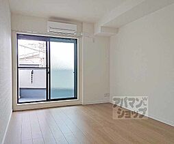 セレニティ伏見桃山 302 3階1Kのリビング/ダイニング