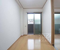 阪急京都本線 長岡天神駅 徒歩25分の賃貸アパート 3階1LDKのリビング/ダイニング