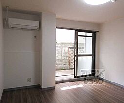 JR東海道・山陽本線 山科駅 徒歩10分の賃貸マンション 1階1Kのリビング/ダイニング