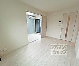 ハーモニーテラス納所町 302 3階1LDKのリビング/ダイニング