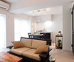 JR東海道・山陽本線 山科駅 徒歩5分の賃貸マンション 3階1LDKのリビング/ダイニング