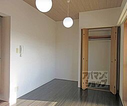 JR東海道・山陽本線 山科駅 徒歩5分の賃貸マンション 2階1Kのリビング/ダイニング