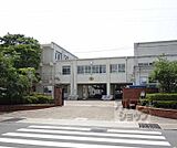 山階南小学校まで298m