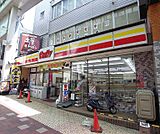 デイリーヤマザキ京阪桃山駅前店まで478m