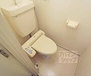 ウォシュレット付きトイレ。