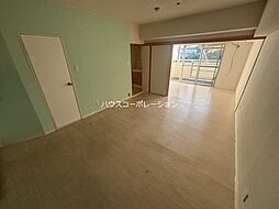 シャトルヨネ 3階1LDKのリビング/ダイニング