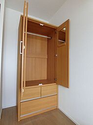 クローゼット　※お部屋によってタイプが異なります