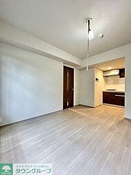 ウェルスクエア新宿戸山 201 1階2LDKのリビング/ダイニング