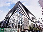GINZA SIX 徒歩9分。 650m