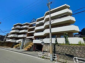 ユタカマンション  ｜ 大阪府吹田市春日３丁目16番1号（賃貸マンション3LDK・4階・78.43㎡） その1