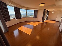 グランドメゾン万博公園南 1301 13階3LDKのリビング/ダイニング