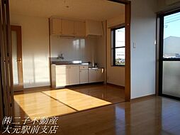 パークサイドD 210 2階2DKのリビング/ダイニング