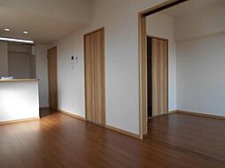 ピュアロイヤル大元 301 3階1LDKのリビング/ダイニング