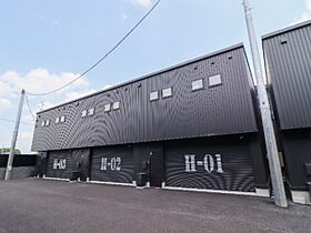 Garage position 鹿沼 D  ｜ 栃木県鹿沼市茂呂（賃貸アパート1LDK・1階・43.06㎡） その1