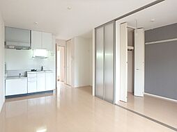 ブリエ・ファム 1階1LDKのリビング/ダイニング