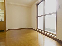 AKNマンション 4階1LDKのリビング/ダイニング