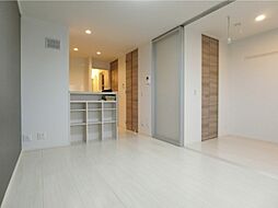 メゾンド・ファルケ B 2階1LDKのリビング/ダイニング