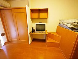 レオパレスフローラ 104 1階1Kのリビング/ダイニング