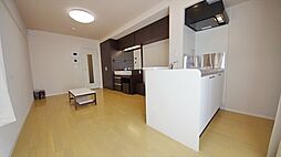 ミランダ奈紗お茶山 103 1階ワンルームのリビング/ダイニング