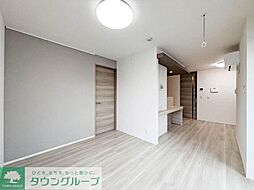 ヴィアレット　VIII 201 2階2LDKのリビング/ダイニング