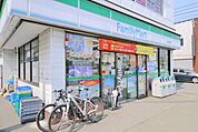 ファミリーマート坂戸花影町店 298m