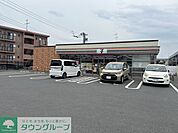 セブンイレブン伊奈羽貫駅前店 徒歩8分。 630m