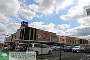 アリオ鷲宮 徒歩42分。車で12分。 3340m