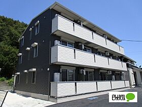 アイリス 101 ｜ 徳島県鳴門市撫養町小桑島字前組47番地（賃貸アパート1LDK・1階・45.01㎡） その1