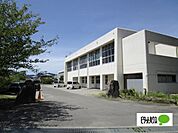 小学校「鳴門市立鳴門西小学校まで688m」