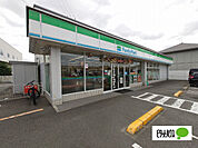 コンビニ「ファミリーマート藍住インター店まで670m」