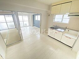 ルミエールI 3階3DKのリビング/ダイニング