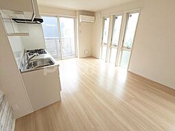 コンフォート　リリィ 2階1LDKのリビング/ダイニング