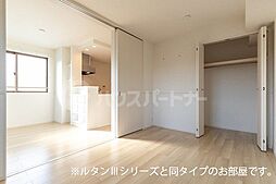 イーストフィールドI 2階2LDKのリビング/ダイニング