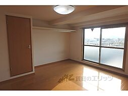 フラッティ円町北 701 7階1Kのリビング/ダイニング